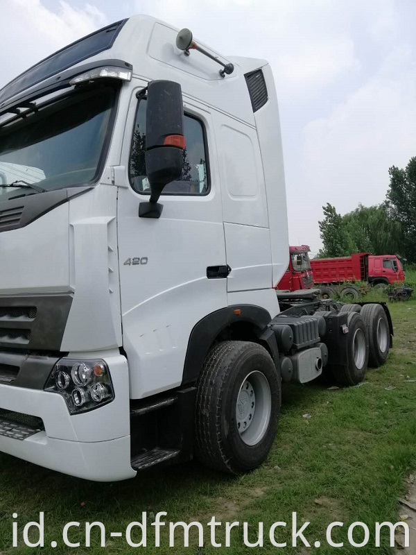 HOWO A7 tractor head truck (5)